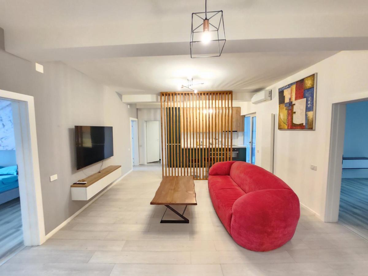 Ultra Grand 4-bedrooms Piata Rosetti *