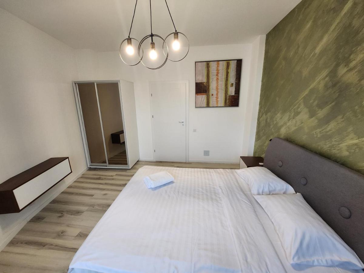 Ultra Grand 4-bedrooms Piata Rosetti Appartamento *